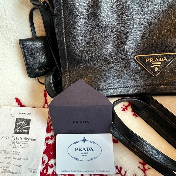 PRADA LEATHER PURSE WITH PROOF OF AUTHENTICITY - Picture 3 of 13
